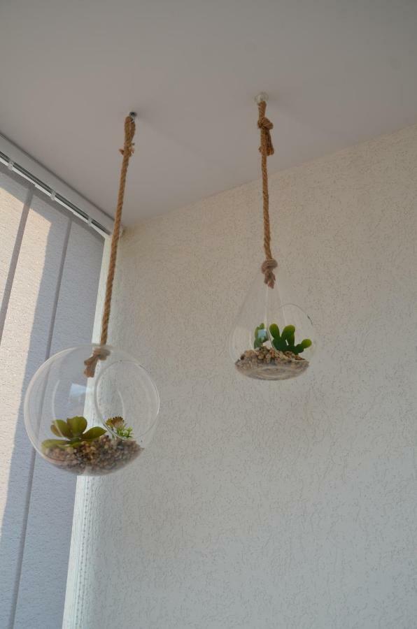 פיטסטי Modern And Cozy Apartment מראה חיצוני תמונה